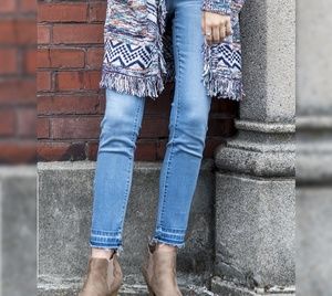 Earl Raw Hem Skinny Jeans